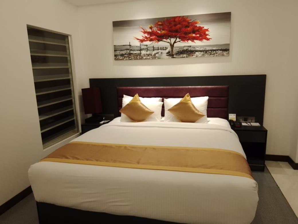 Hotel X Раджшахи Екстериор снимка