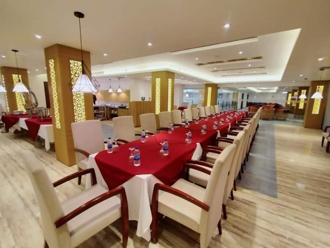 Hotel X Раджшахи Екстериор снимка