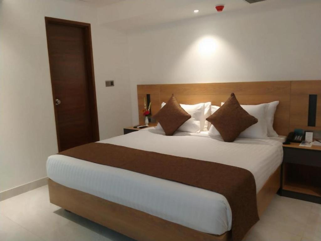 Hotel X Раджшахи Екстериор снимка